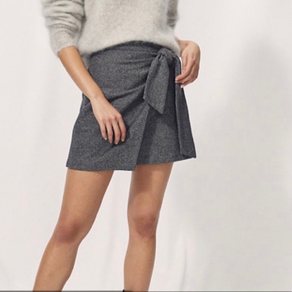Aritzia Dresses & Skirts - Aritzia Wilfred Wrap- Front Skirt